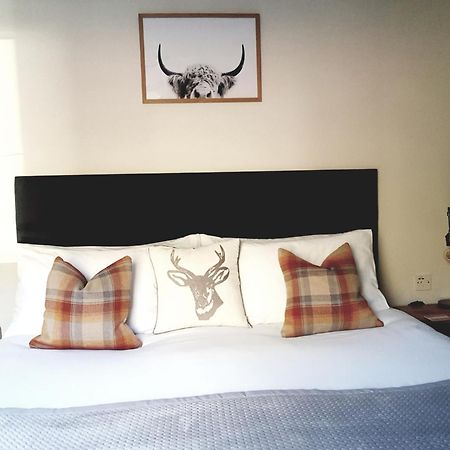 Airanloch, Loch Ness, Adult Only Bed & Breakfast Lochend Room photo