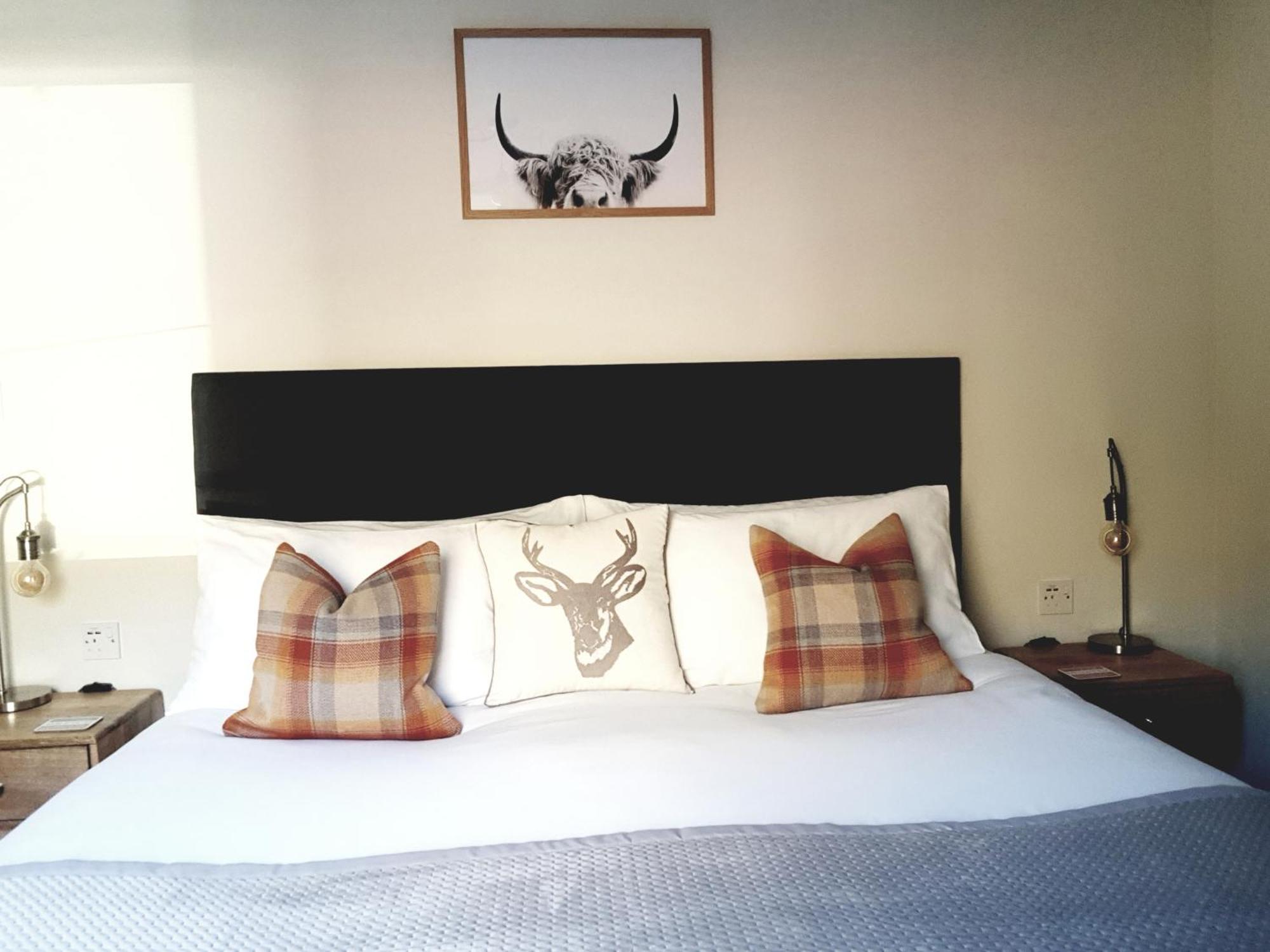 Airanloch, Loch Ness, Adult Only Bed & Breakfast Lochend Room photo